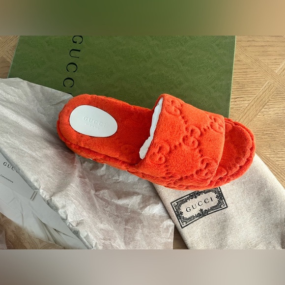 Authentic Gucci platform mules - Picture 3 of 12